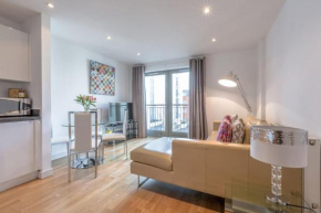 Stylish Town Centre Apartment